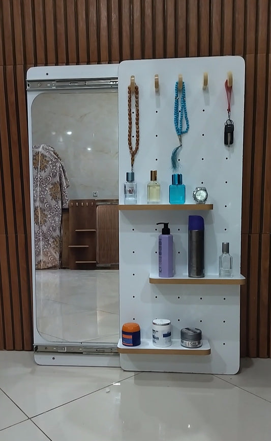 مراية حائط منزلقة انيقة بطول كامل مع خطافات للتخزين و رفوف